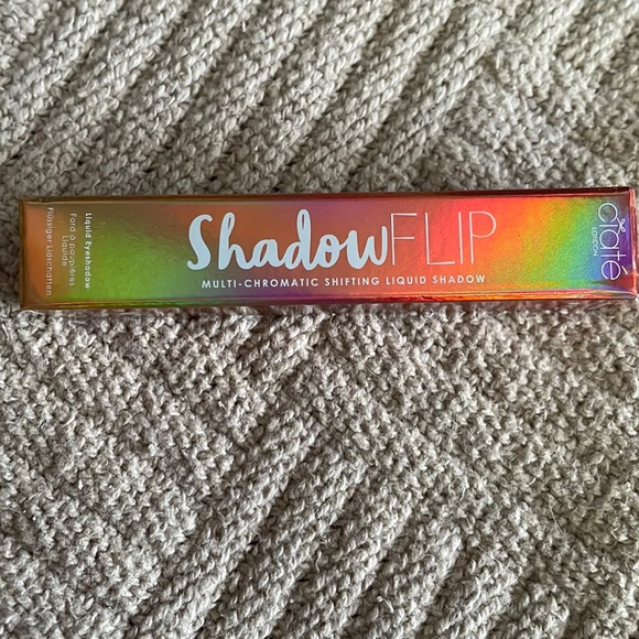 Ciate multi chromatic liquid eyeshadow - Picture 1 of 2